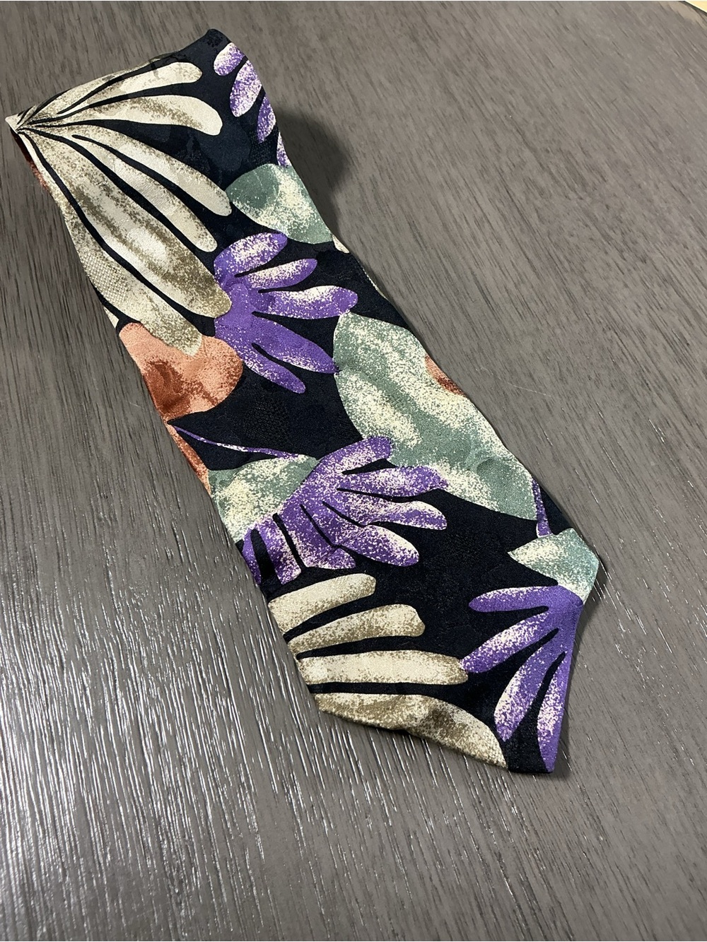 VTG Carlo Palazzi 100% Italian Silk Tie Abstract Floral Art Deco